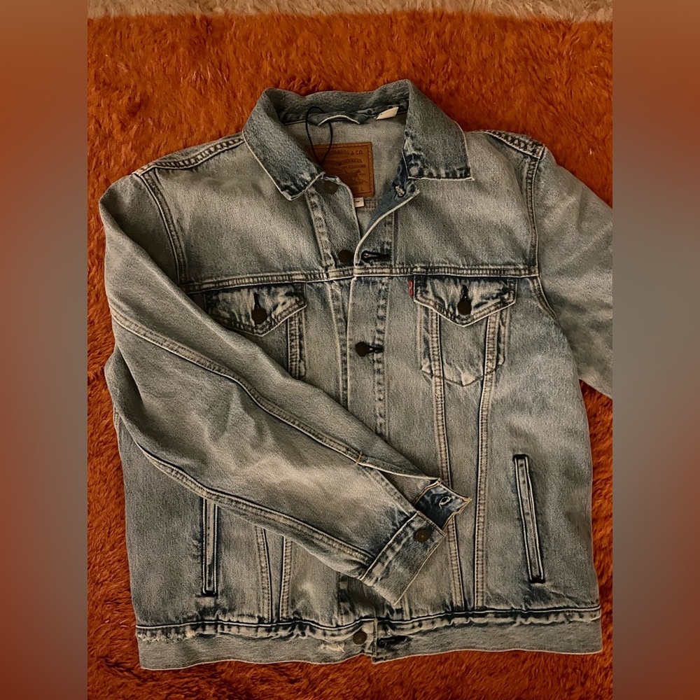 Levi’s denim jacket vintage fit L